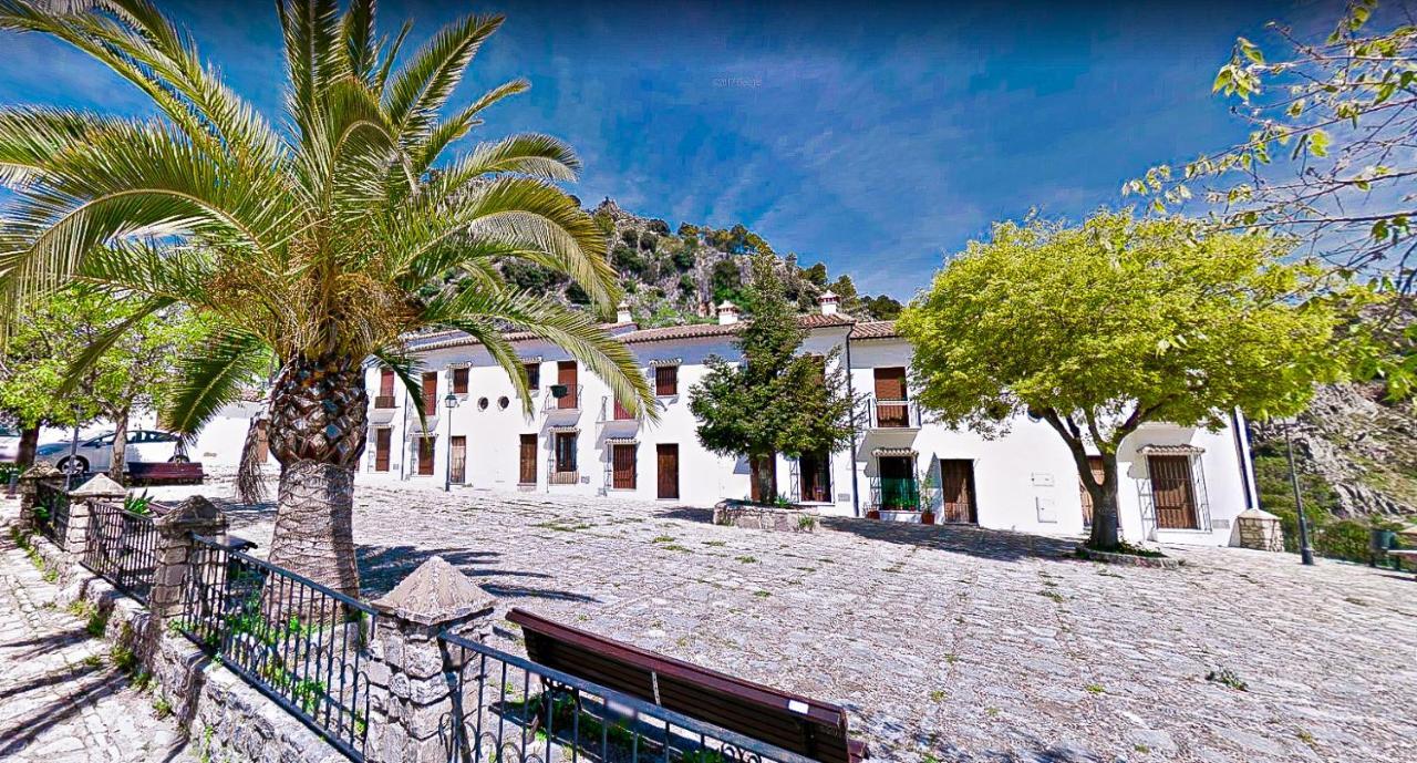Willa Grazalema - Casita La Calma - Incredible Views, Clima Frio-Calor, Wifi & Private Parking Optional Zewnętrze zdjęcie